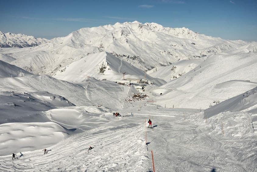 Pista de esquí en los Alpes Franceses.
