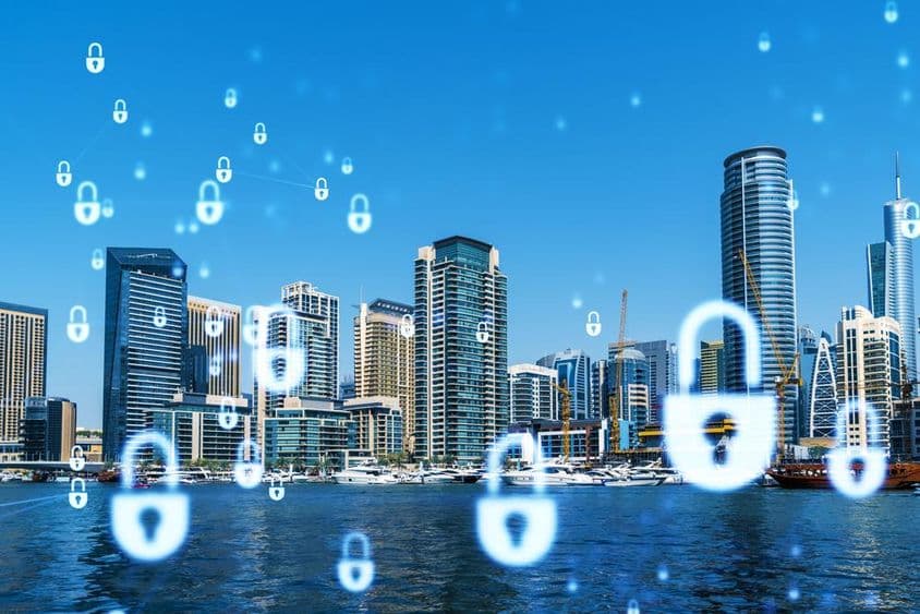 Centro de negocios de Dubái, proyectado con candados.