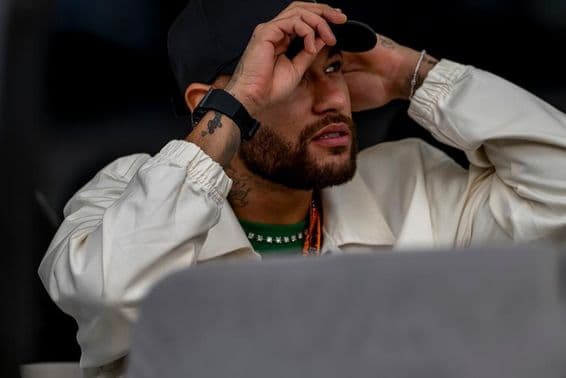 Neymar.