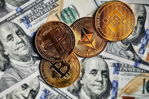 Stablecoins sobre dólares estadounidenses.