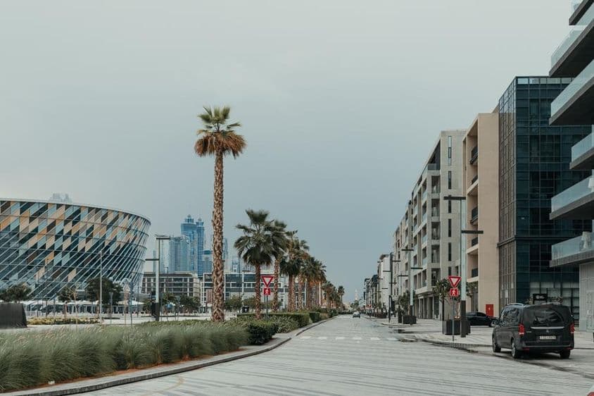 Vista de calle en Dubái.