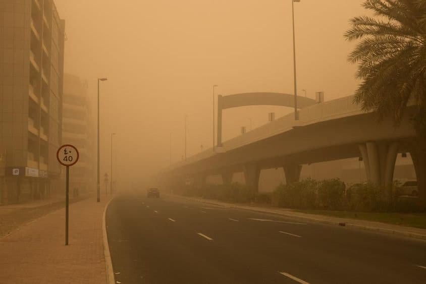 Niebla en Dubái.