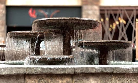 Fuente congelada en Dubái.