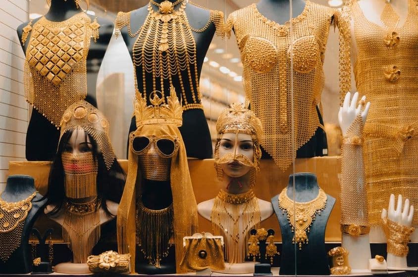 Joyas de oro en el Zoco del Oro en Deira, Dubái.