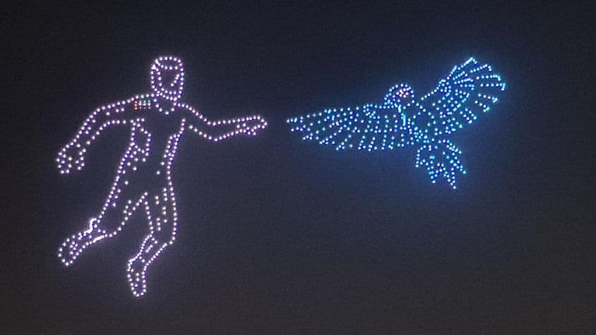 Espectáculo de Drones en Bluewaters Island, Dubái, Emiratos Árabes Unidos.