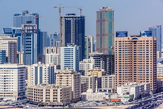 Sharjah - la tercera ciudad más grande y poblada de los Emiratos Árabes Unidos.