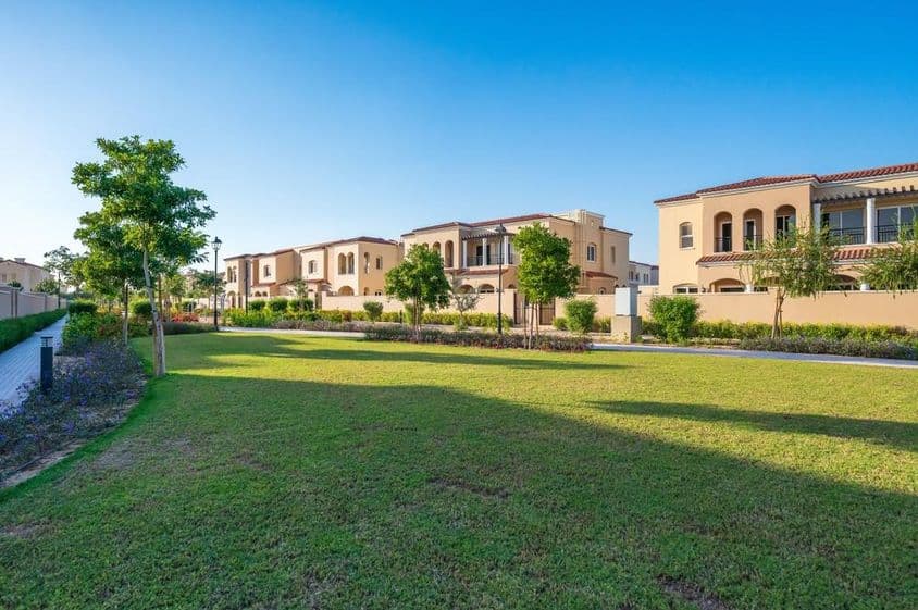 Área de juegos y deportes para niños en Serena Villa, Dubai Land, Dubai Properties.