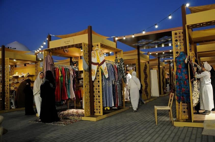 Mercado de Ramadán en la hermosa ciudad histórica costera.