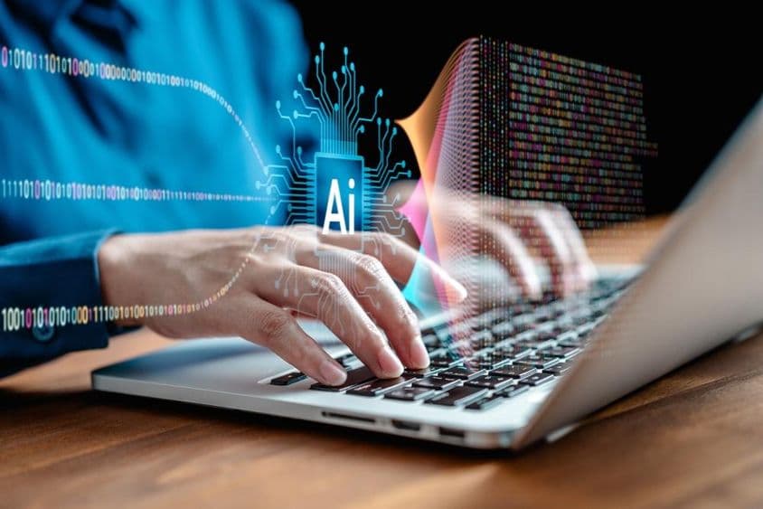 Científico trabajando con aprendizaje automático e inteligencia artificial, ML.