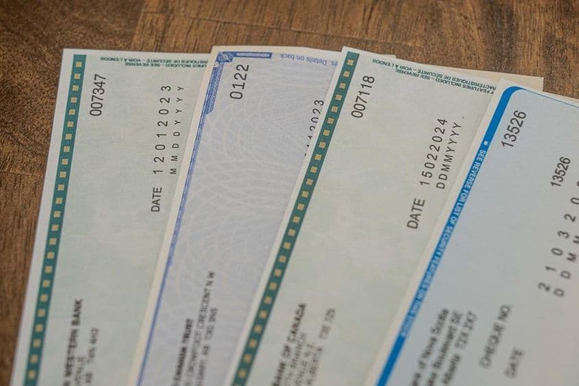 Cheques usados para el pago a proveedores.