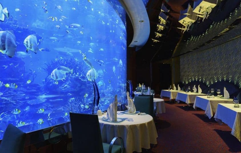 Burj Al Arab, Dubái, mesas de comedor.