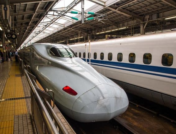 Tren de alta velocidad Shinkansen, el símbolo más famoso de la tecnología japonesa.