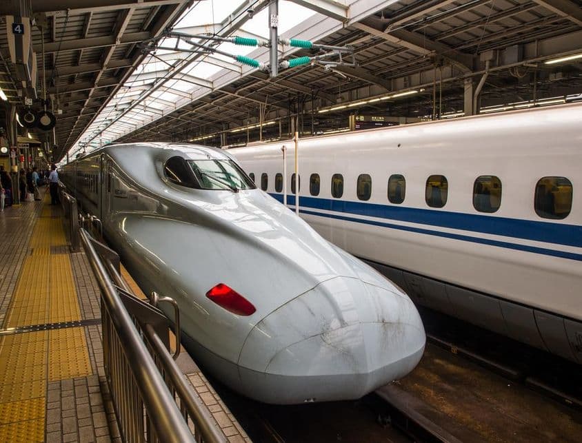 Tren de alta velocidad Shinkansen, el símbolo más famoso de la tecnología japonesa.