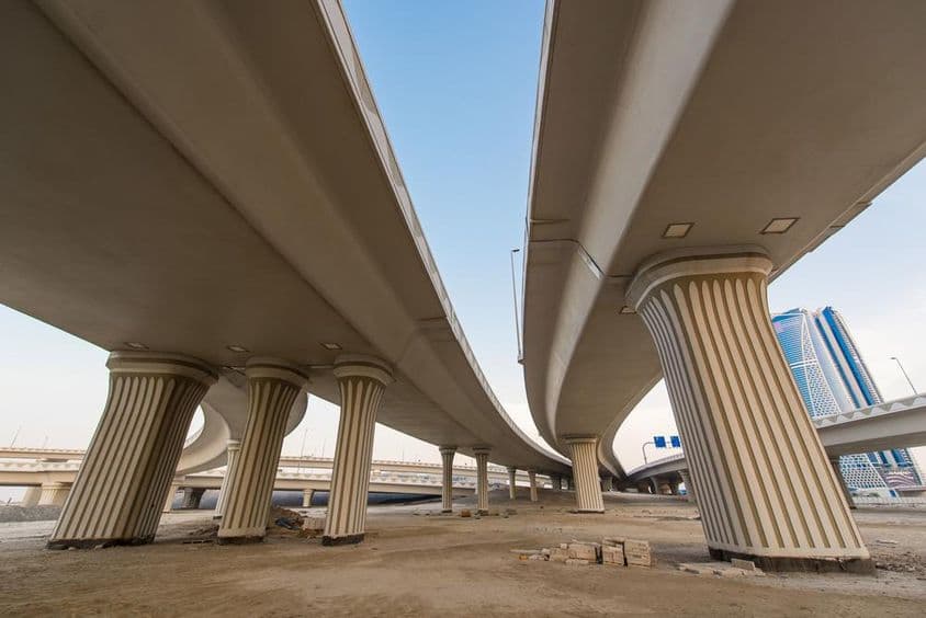 Dubái, Emiratos Árabes Unidos, puente automovilístico.