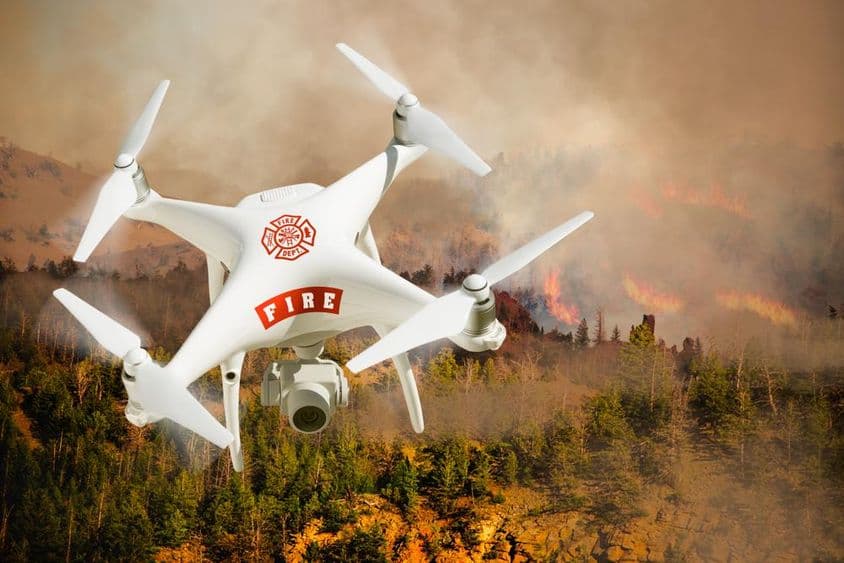 Dron del sistema de aeronaves no tripuladas del departamento de bomberos (UAS).