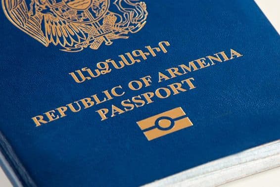Pasaporte biométrico de la República de Armenia.
