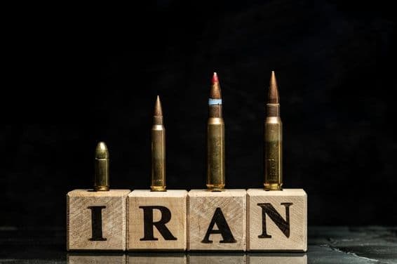La fuerza militar de Irán y el aumento de las tensiones bélicas.