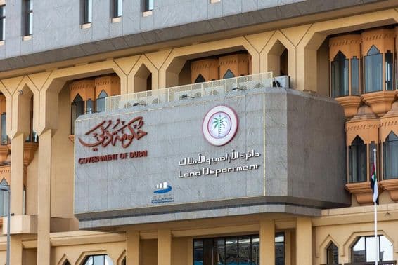 Edificio del Departamento de Tierras de Dubái.