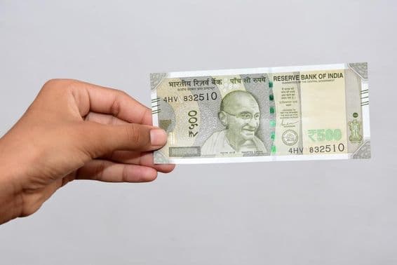 Nueva moneda india, billete de 500 rupias.