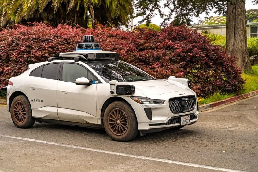 Taxi autónomo de Waymo.