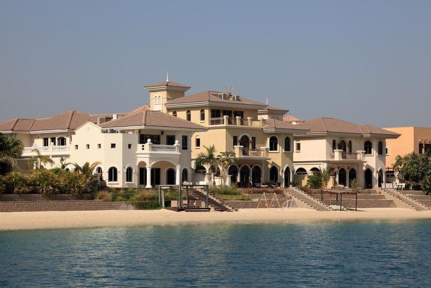 Villas frente a la playa en Palm Jumeirah en Dubái.