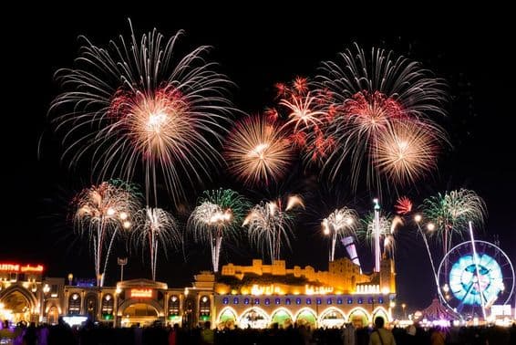 Una típica noche en el Global Village Dubái.