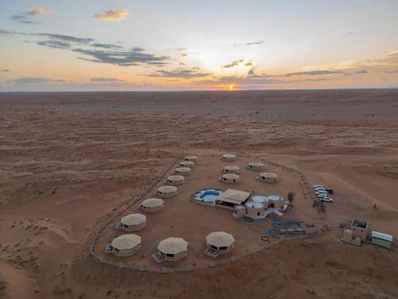 Campamento de lujo en medio del desierto omaní.