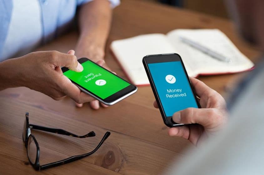 Pago enviado desde un smartphone.