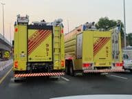 defensa civil de Dubái, camiones de bomberos.