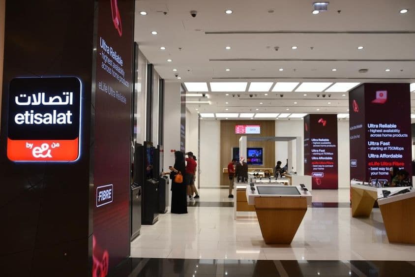 Etisalat, Yas Mall, Isla Yas, Abu Dhabi, Emiratos Árabes Unidos.