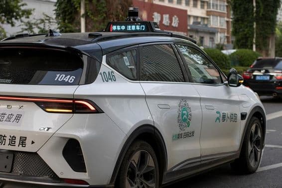 Robotaxi eléctrico autónomo de la compañía tecnológica china Baidu.