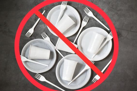 Prohibición de plásticos de un solo uso.