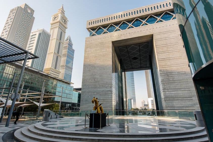 La puerta principal de DIFC (Centro Financiero Internacional de Dubái).