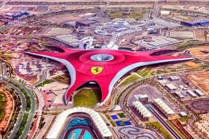 Abu Dhabi, el Parque Ferrari World.