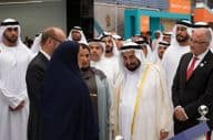 El Gobernante de Sharjah inaugurando la Feria Internacional del Libro de Sharjah.