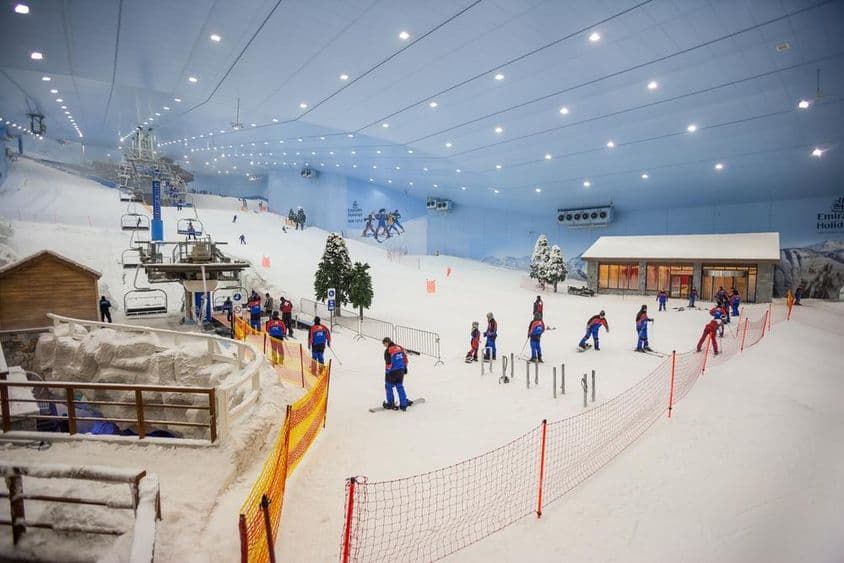 El interior de Ski Dubai en el centro comercial Mall of the Emirates.