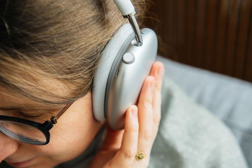 Auriculares sobre la oreja, AirPods Max