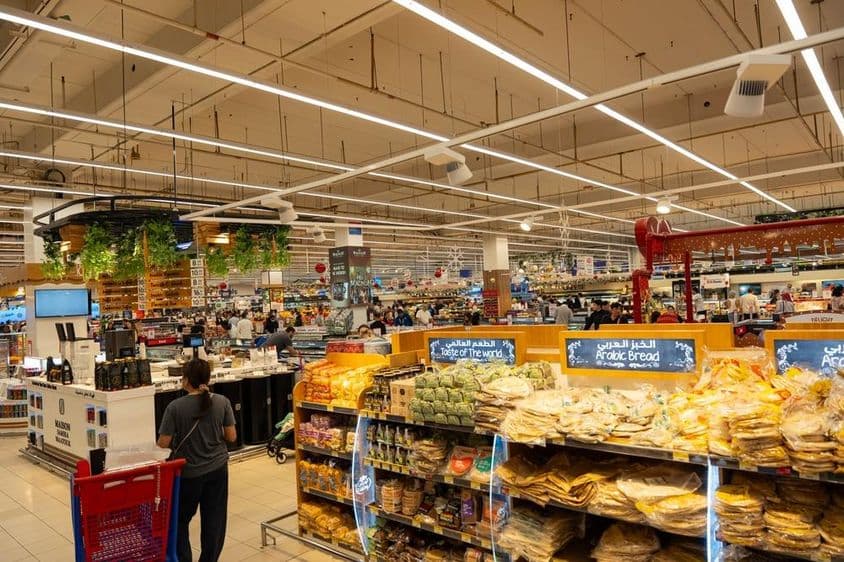 Supermercado Carrefour en el centro comercial Mall of Emirates de Dubái