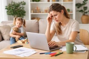 Trabajando desde casa con un hijo