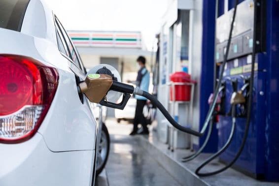Bombas de combustible en una estación de servicio