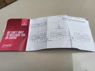 Tarjeta de embarque de la aerolínea Emirates.