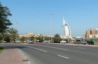La intersección de Umm Suqeim y Jumeira Street en Dubái.